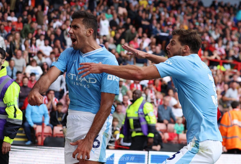 盛赞他对球 盛赞他对球